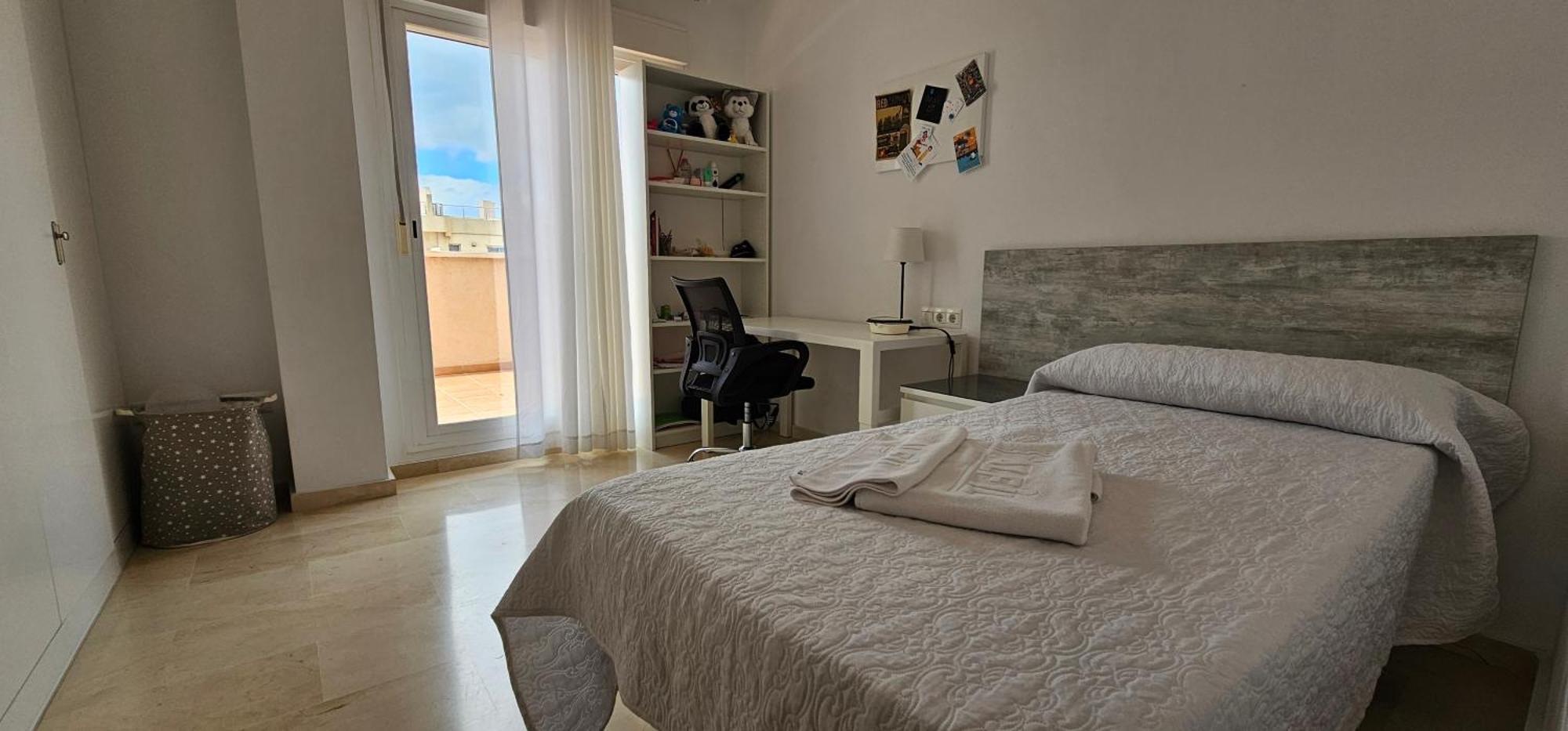Hostel Residencia Alfil Malaga Exterior photo