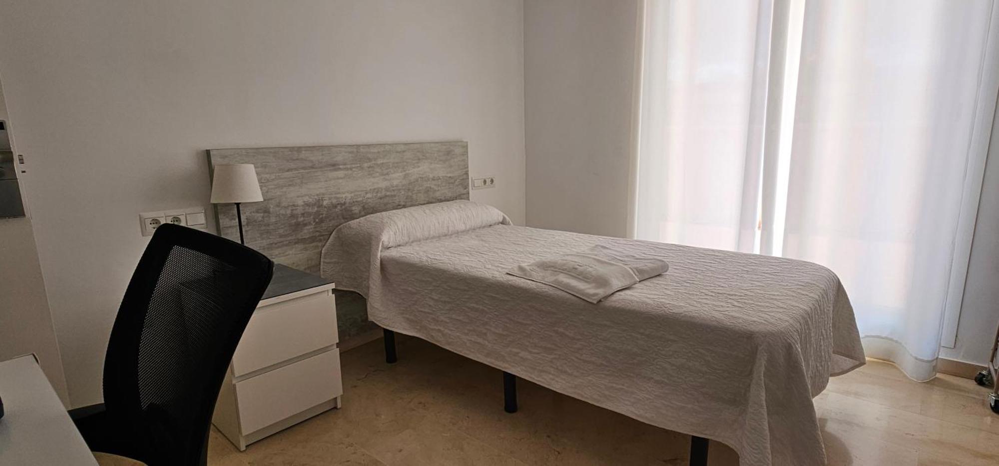 Hostel Residencia Alfil Malaga Exterior photo