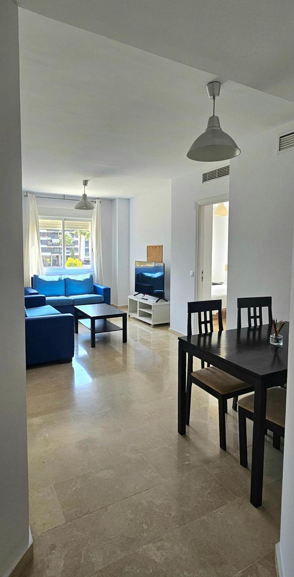 Hostel Residencia Alfil Malaga Exterior photo