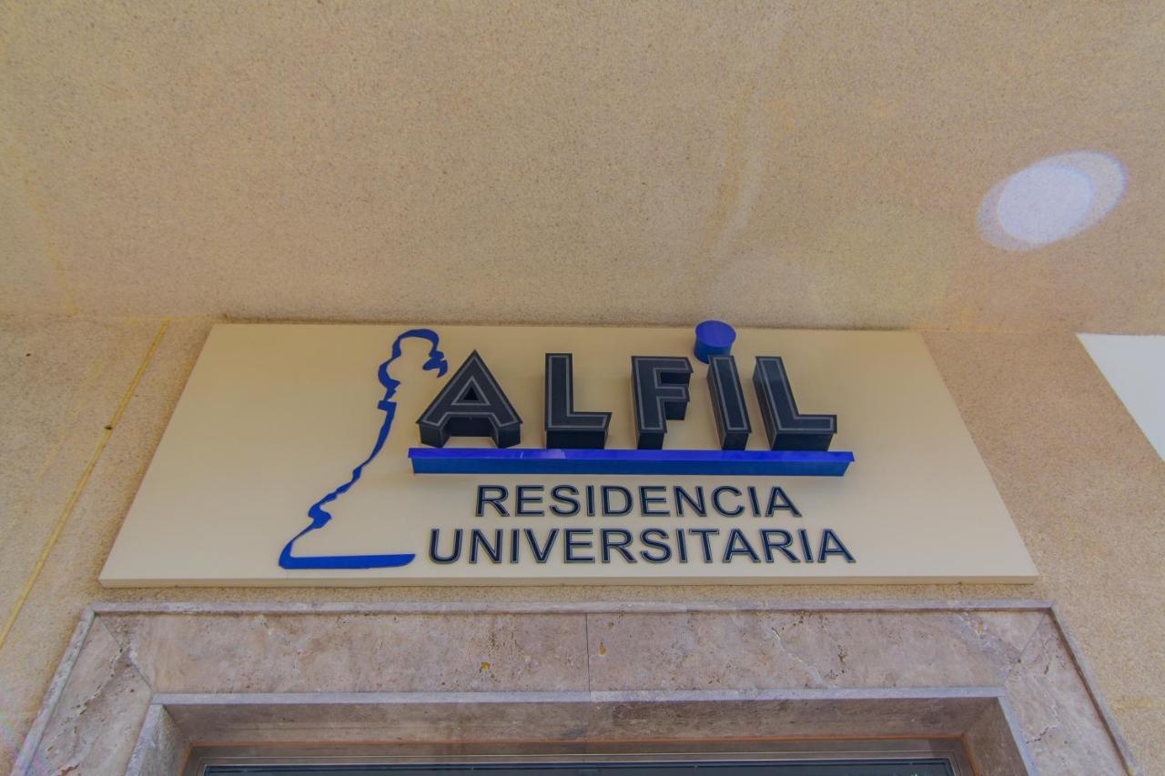 Hostel Residencia Alfil Malaga Exterior photo